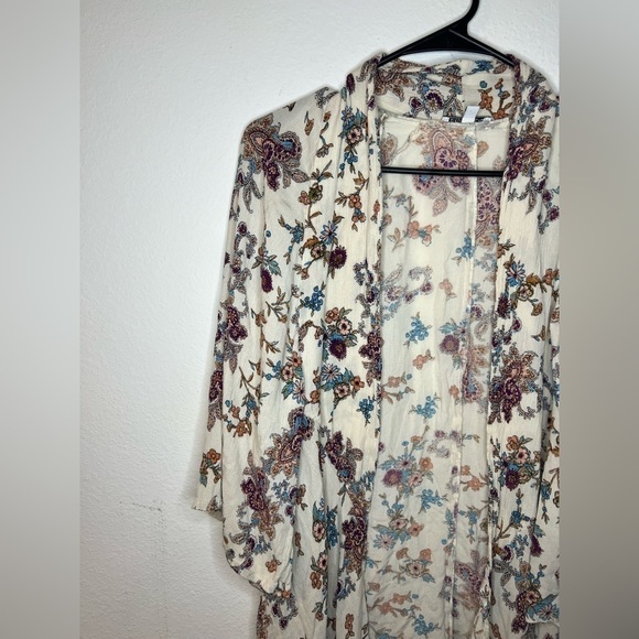 Floral Cream Women's Sweater - Picture 2 of 4